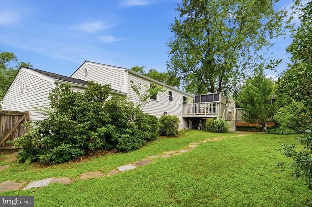7021 BEDROCK RD, Alexandria, VA 22306