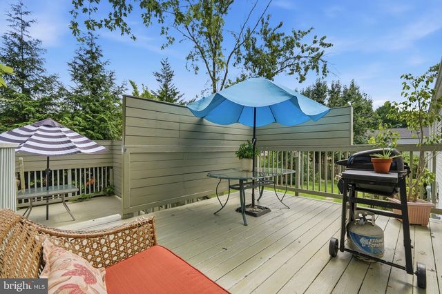 7021 BEDROCK RD, Alexandria, VA 22306
