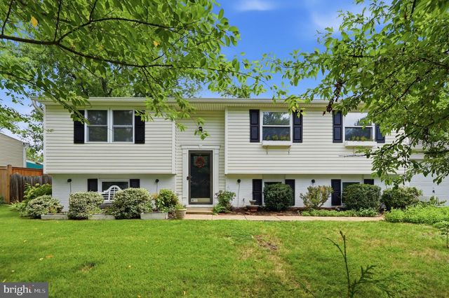 7021 BEDROCK RD, Alexandria, VA 22306