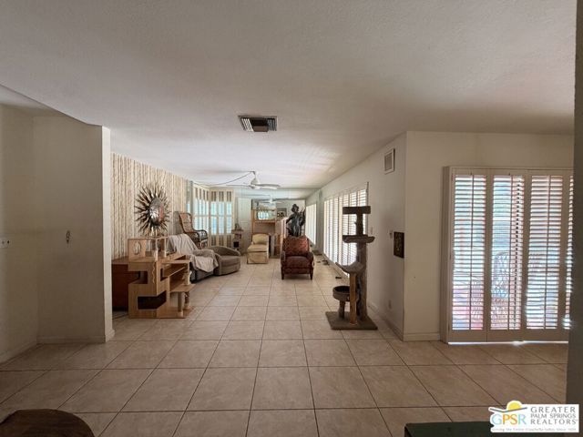 1163 N Calle Marcus, Palm Springs, CA 92262