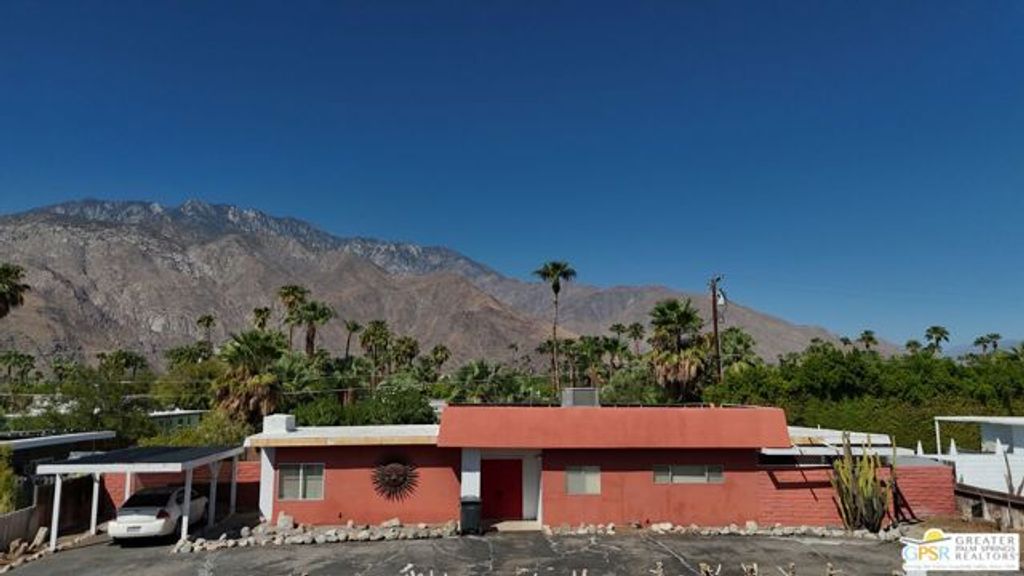 1163 N Calle Marcus, Palm Springs, CA 92262