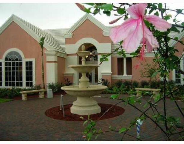 1000 S Crystal Way N, Delray Beach, FL 33444