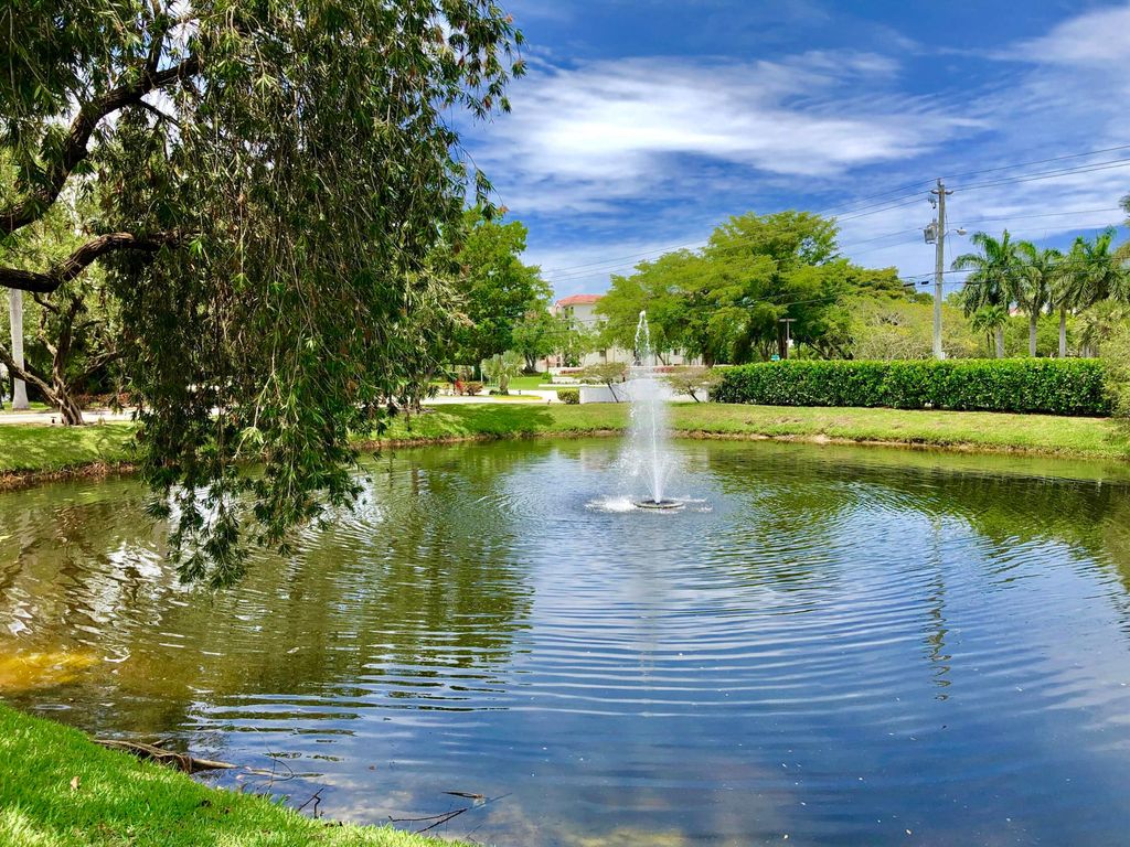 1000 S Crystal Way N, Delray Beach, FL 33444