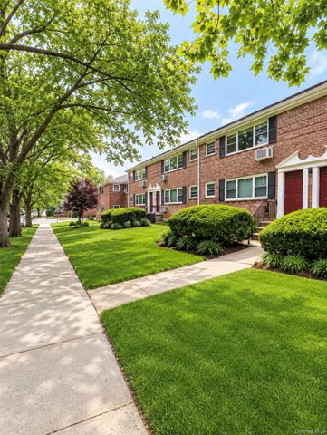 14745 69 Road B, Flushing, NY 11367