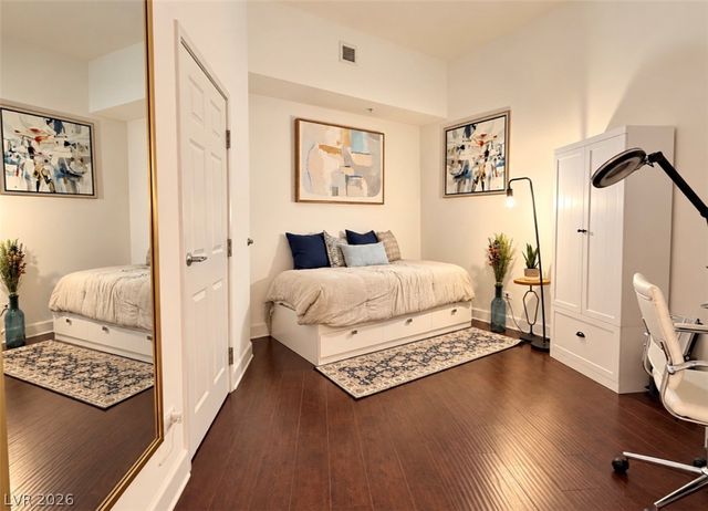 200 West Sahara Avenue 3711, Las Vegas, NV 89102