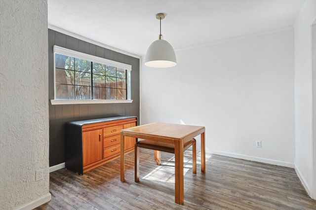 9801 Smokefeather Lane, Dallas, TX 75243