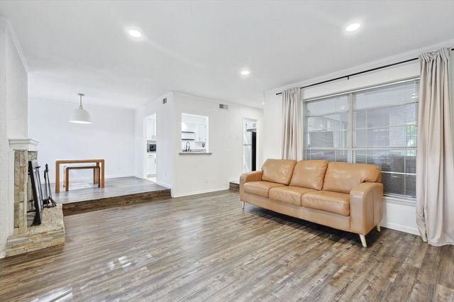 9801 Smokefeather Lane, Dallas, TX 75243