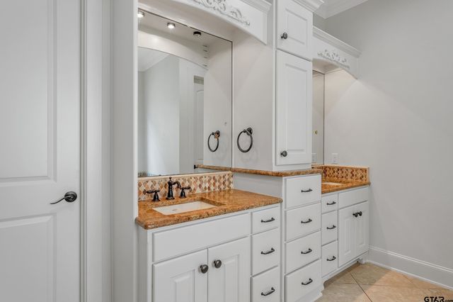 4318 Cascades Blvd, Tyler, TX 75709