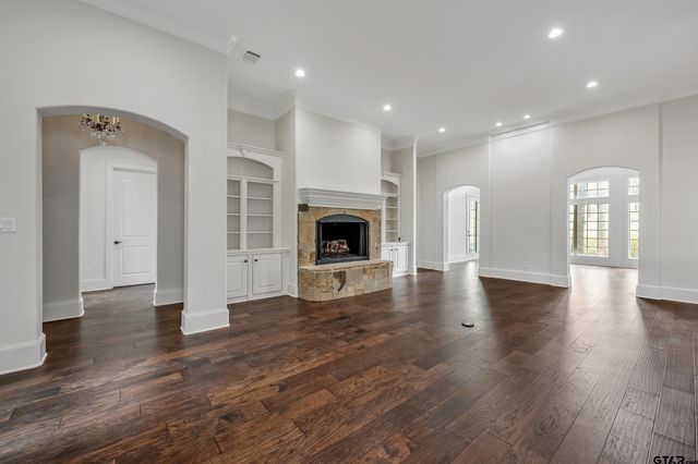 4318 Cascades Blvd, Tyler, TX 75709