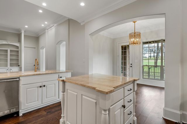 4318 Cascades Blvd, Tyler, TX 75709