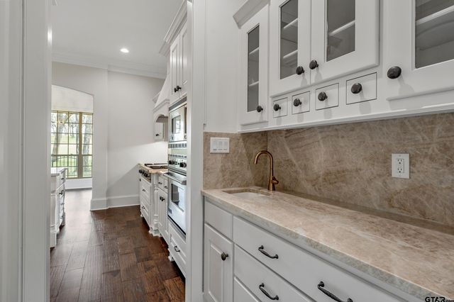 4318 Cascades Blvd, Tyler, TX 75709