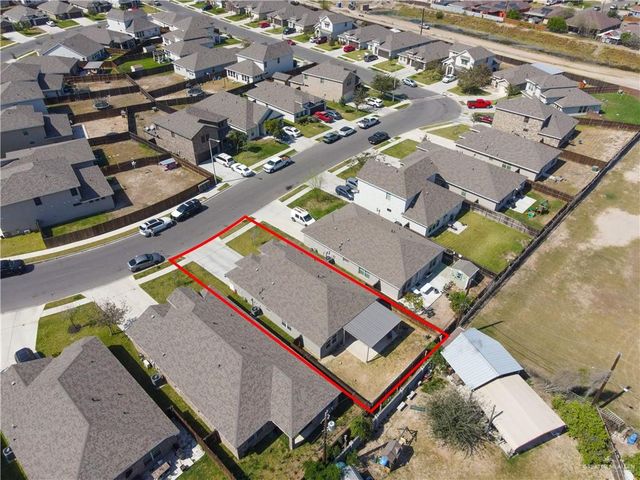 401 Templo Dorado Street, Mission, TX 78572