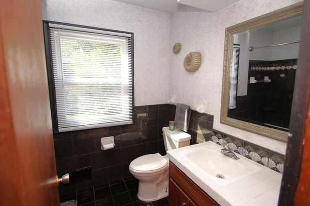 3701 Flag Avenue N, New Hope, MN 55427
