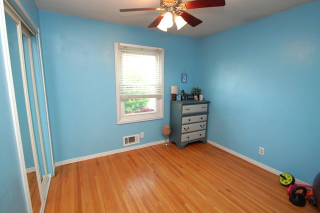 3701 Flag Avenue N, New Hope, MN 55427