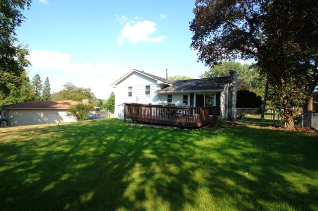 3701 Flag Avenue N, New Hope, MN 55427