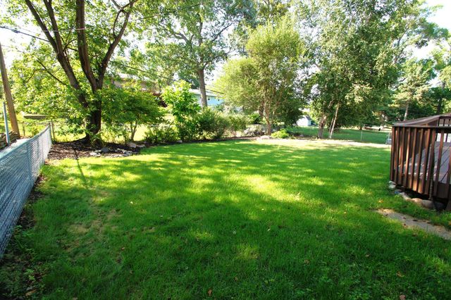 3701 Flag Avenue N, New Hope, MN 55427
