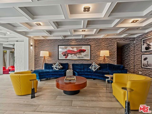 4555 Densmore Avenue, Encino (los Angeles), CA 91436