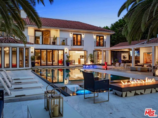 4555 Densmore Avenue, Encino (los Angeles), CA 91436