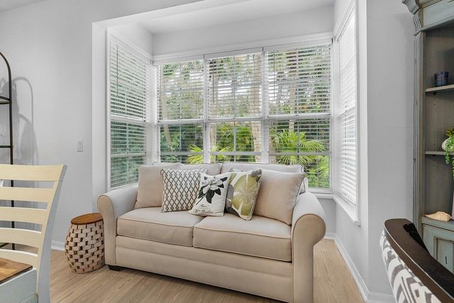 1260 PALMETTO Court 106, Vero Beach, FL 32963