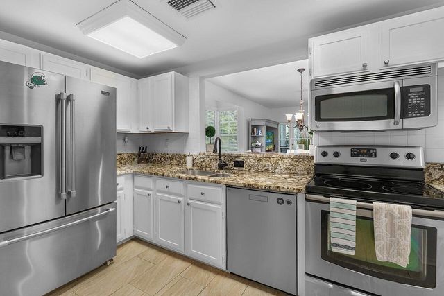 1260 PALMETTO Court 106, Vero Beach, FL 32963