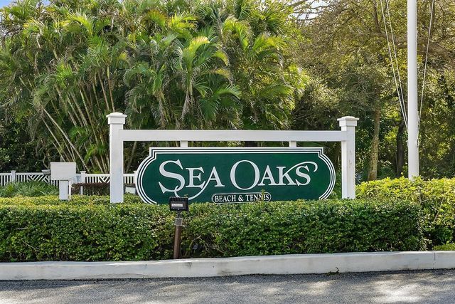 1260 PALMETTO Court 106, Vero Beach, FL 32963