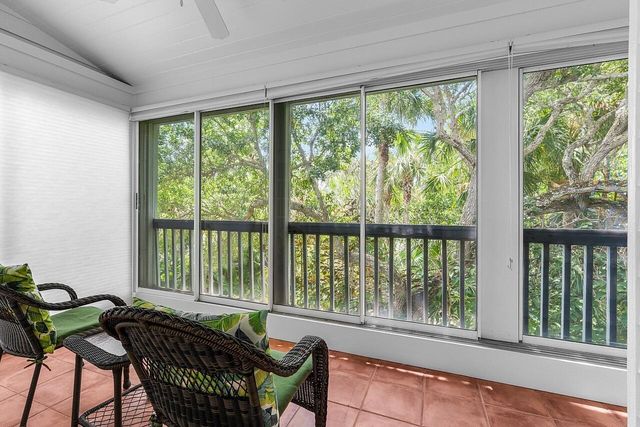 1260 PALMETTO Court 106, Vero Beach, FL 32963