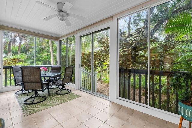 1260 PALMETTO Court 106, Vero Beach, FL 32963