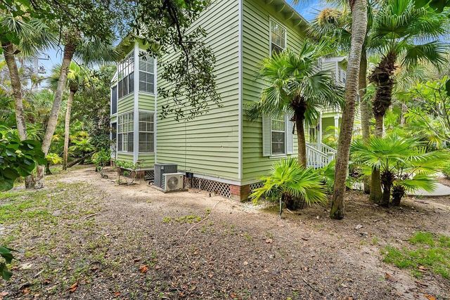 1260 PALMETTO Court 106, Vero Beach, FL 32963
