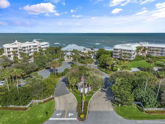 1260 PALMETTO Court 106, Vero Beach, FL 32963