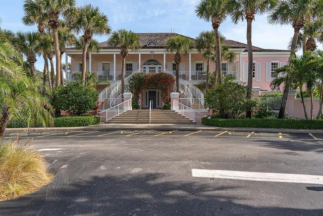 1260 PALMETTO Court 106, Vero Beach, FL 32963