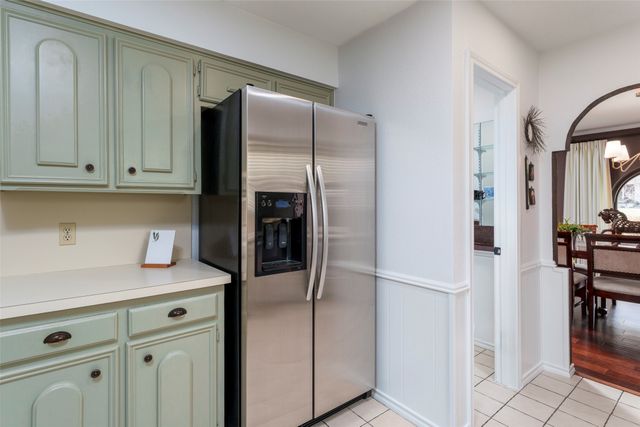 2405 Perryland Drive, Arlington, TX 76013