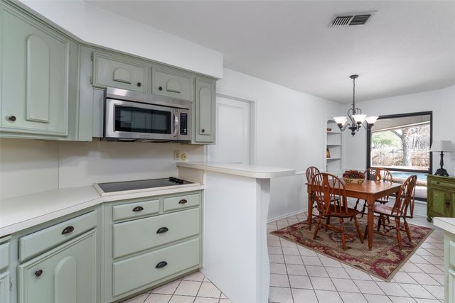 2405 Perryland Drive, Arlington, TX 76013