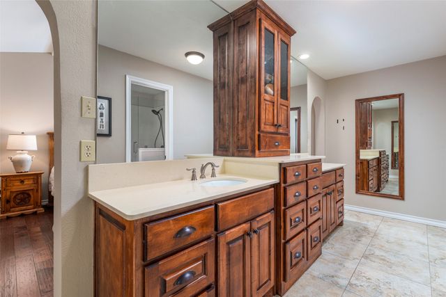 2405 Perryland Drive, Arlington, TX 76013