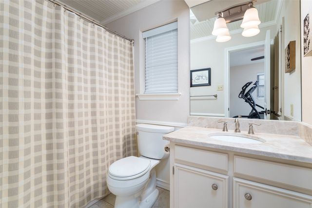 2405 Perryland Drive, Arlington, TX 76013