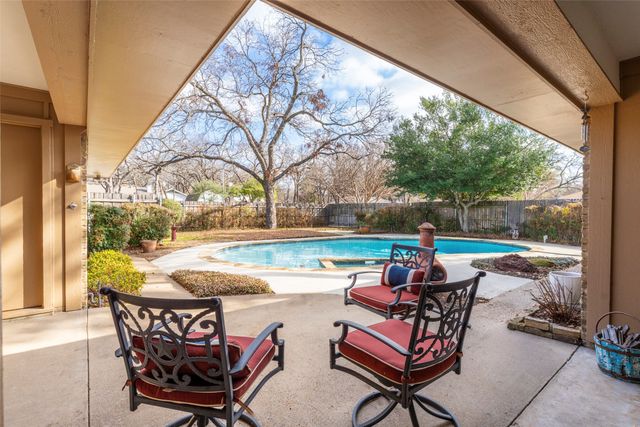 2405 Perryland Drive, Arlington, TX 76013