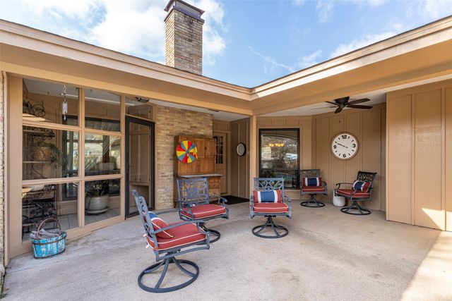 2405 Perryland Drive, Arlington, TX 76013