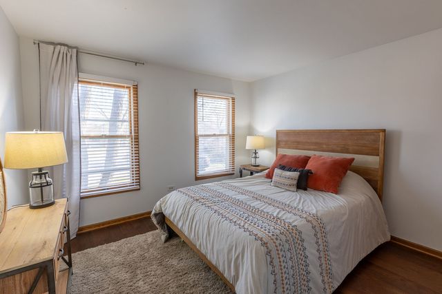 5081 Adele Drive, Gurnee, IL 60031