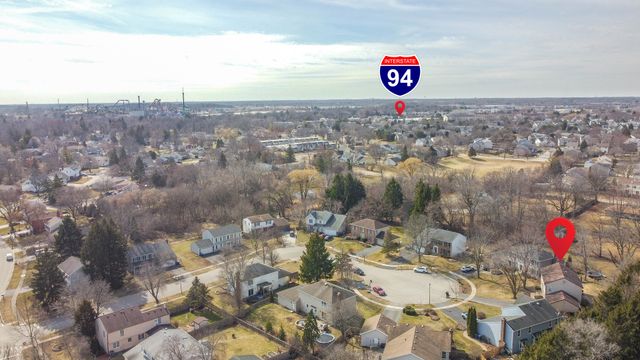 5081 Adele Drive, Gurnee, IL 60031