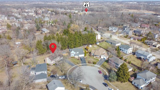 5081 Adele Drive, Gurnee, IL 60031