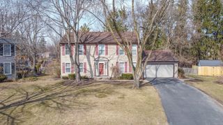 5081 Adele Drive, Gurnee, IL 60031