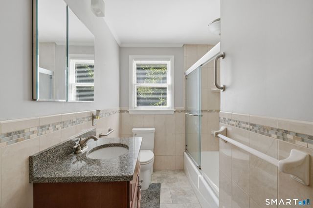709 Bunker Hill Avenue, Waterbury, CT 06708