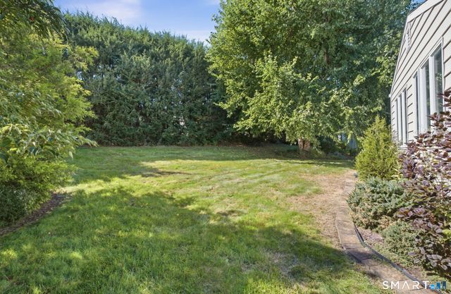 709 Bunker Hill Avenue, Waterbury, CT 06708