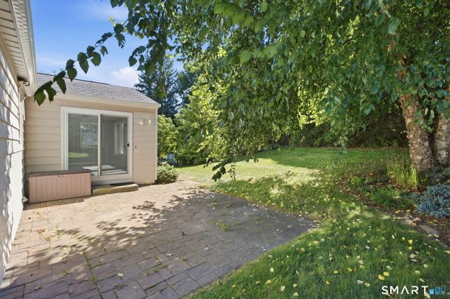 709 Bunker Hill Avenue, Waterbury, CT 06708