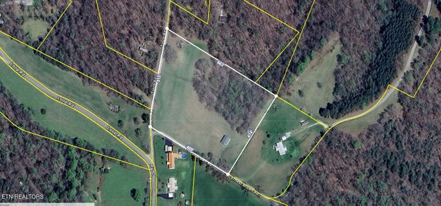 160 Tinch Rd, Sunbright, TN 37872