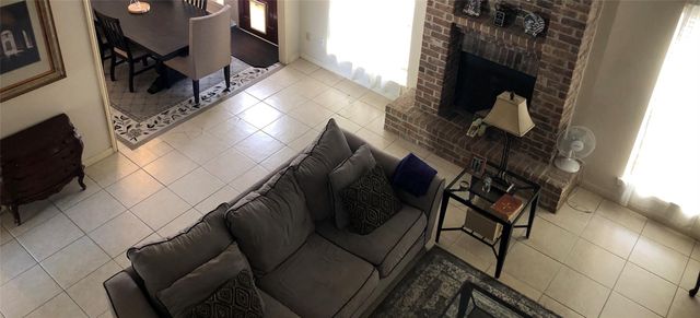 8715 Lawncliff Lane, Houston, TX 77040