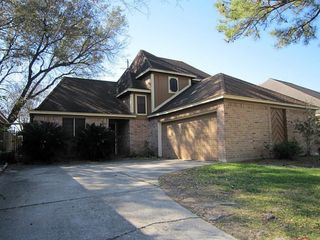 8715 Lawncliff Lane, Houston, TX 77040