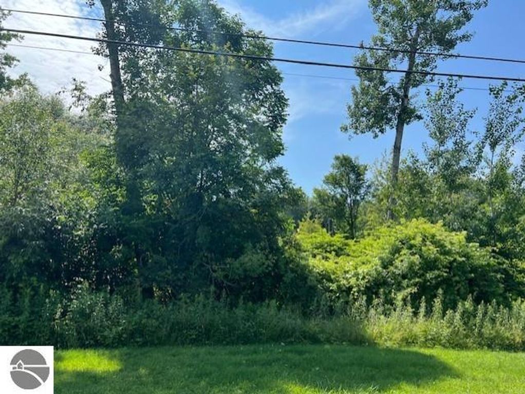 Image 6 of property listing at 00 Ninth Avenue, Tawas City, MI 48763
