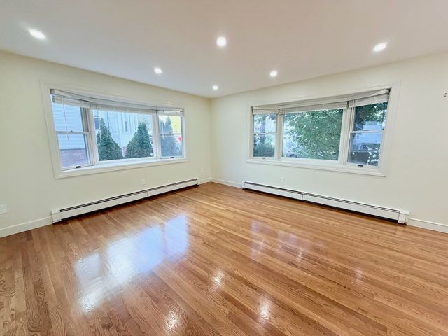 14 A Belmont St A, Somerville, MA 02143
