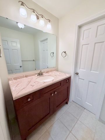 14 A Belmont St A, Somerville, MA 02143