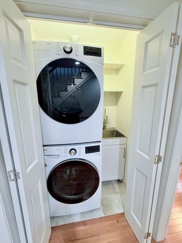 14 A Belmont St A, Somerville, MA 02143